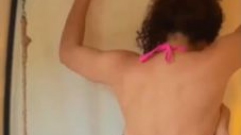 karen caneln montada en una exotic nude women