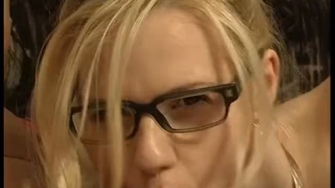 Dr. Margoulis (2003) sc.2 YASMINE GOLD