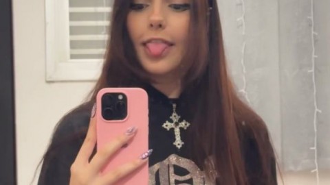 Shortshit HannahLoveX Harley Rose